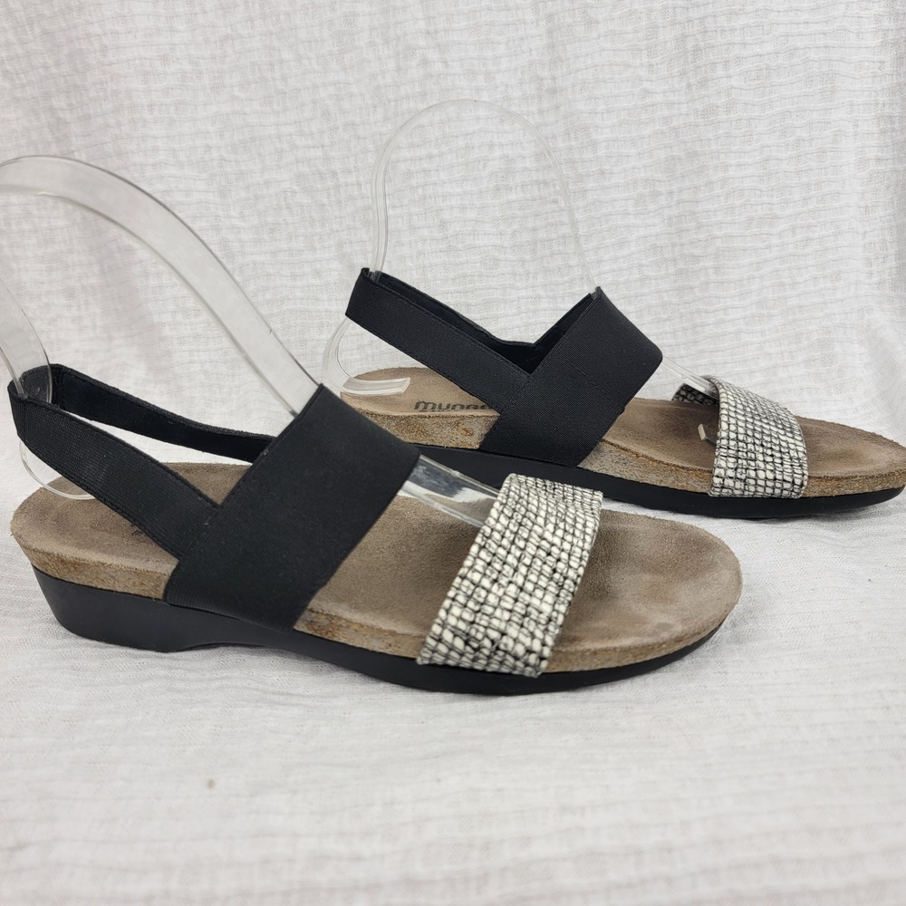 Munro American Sandals‎ Womens Size 8 Black White Snake Elastic Straps Summer